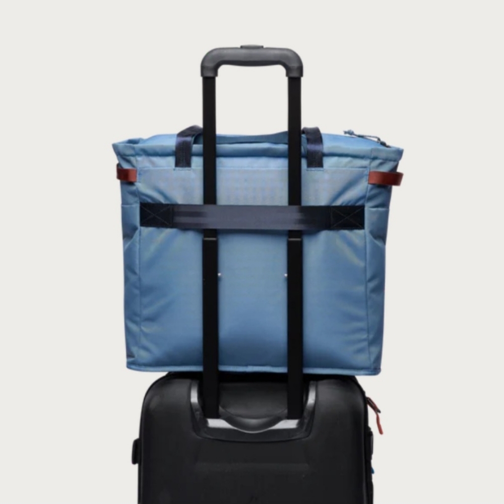 Cotopaxi Mente 22L Tote - Picture 4 of 8